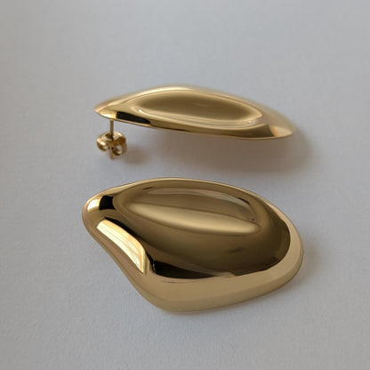 Oyster Earrings - Gold