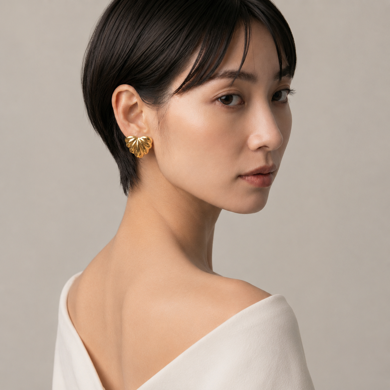 Amore Earrings - Gold
