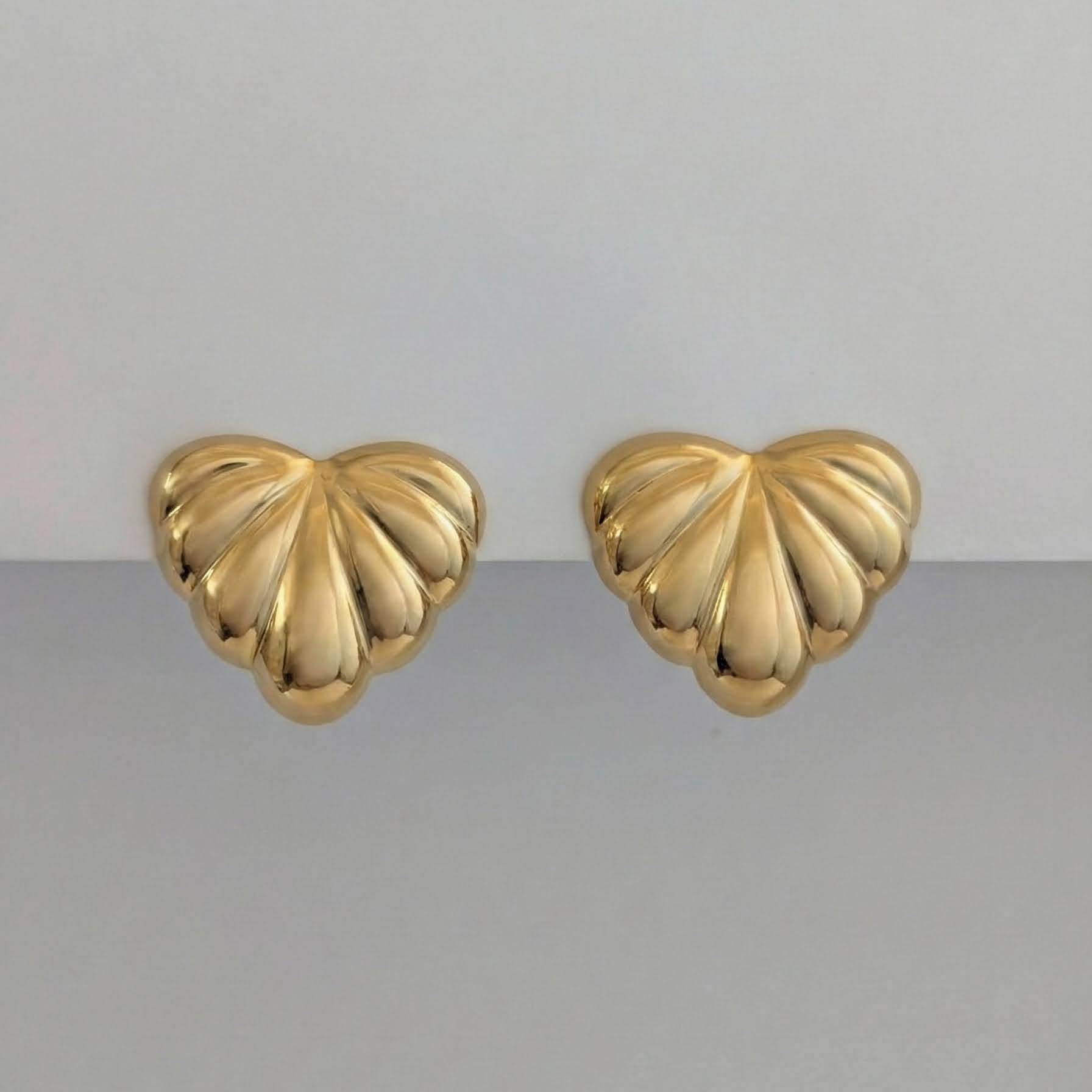 Amore Earrings - Gold