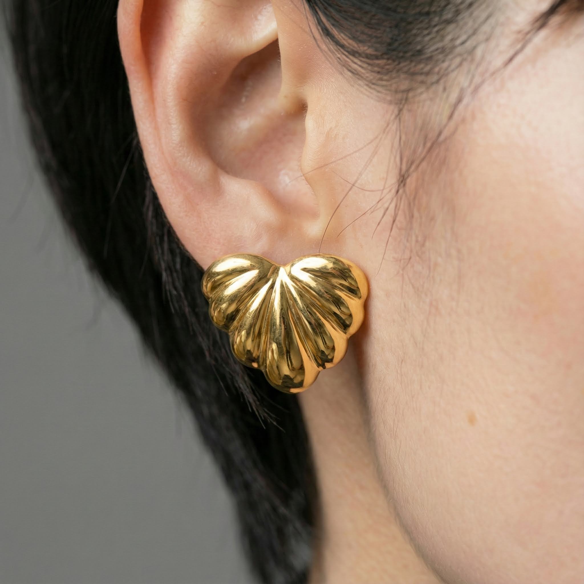 Amore Earrings - Gold