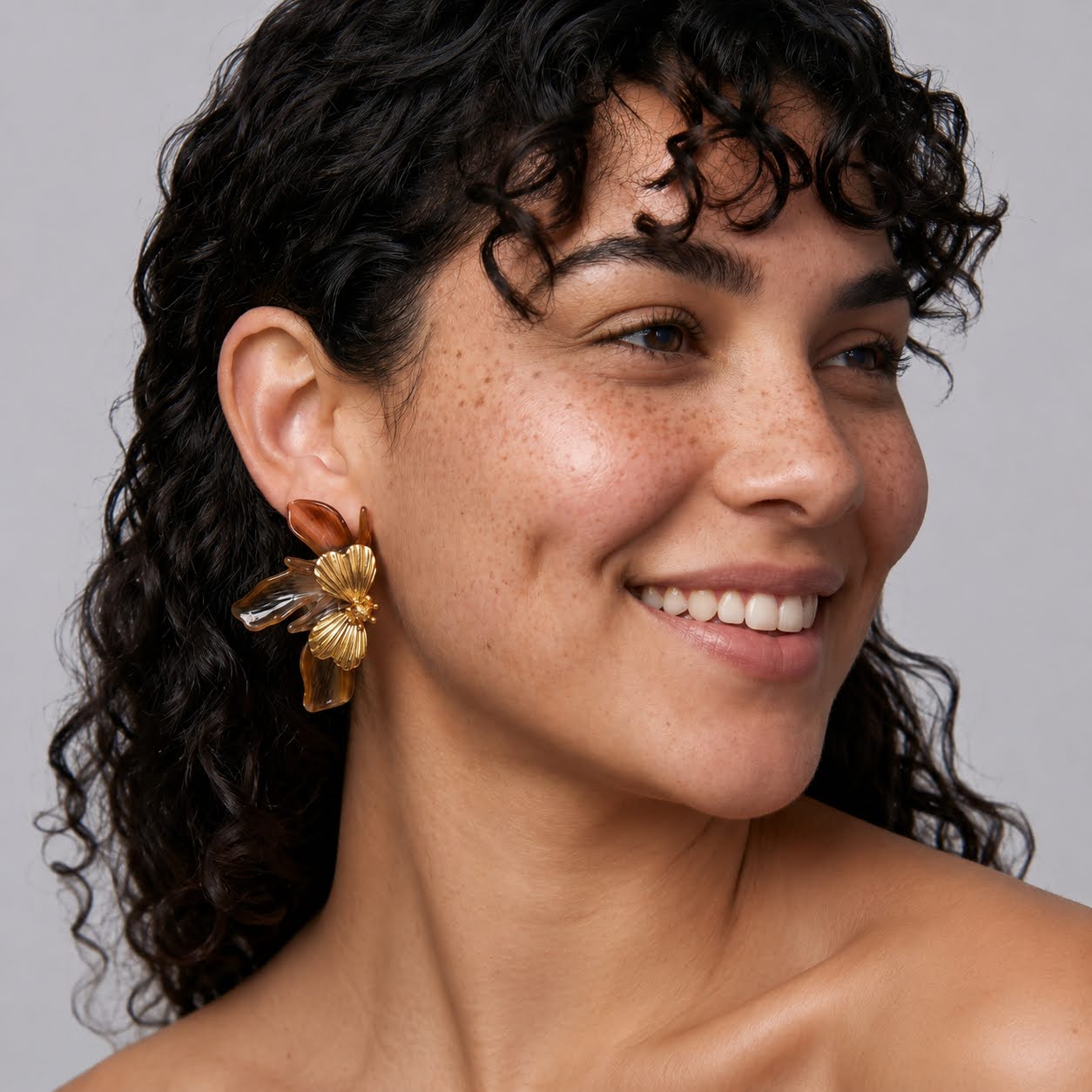 Flora Earrings - Amber