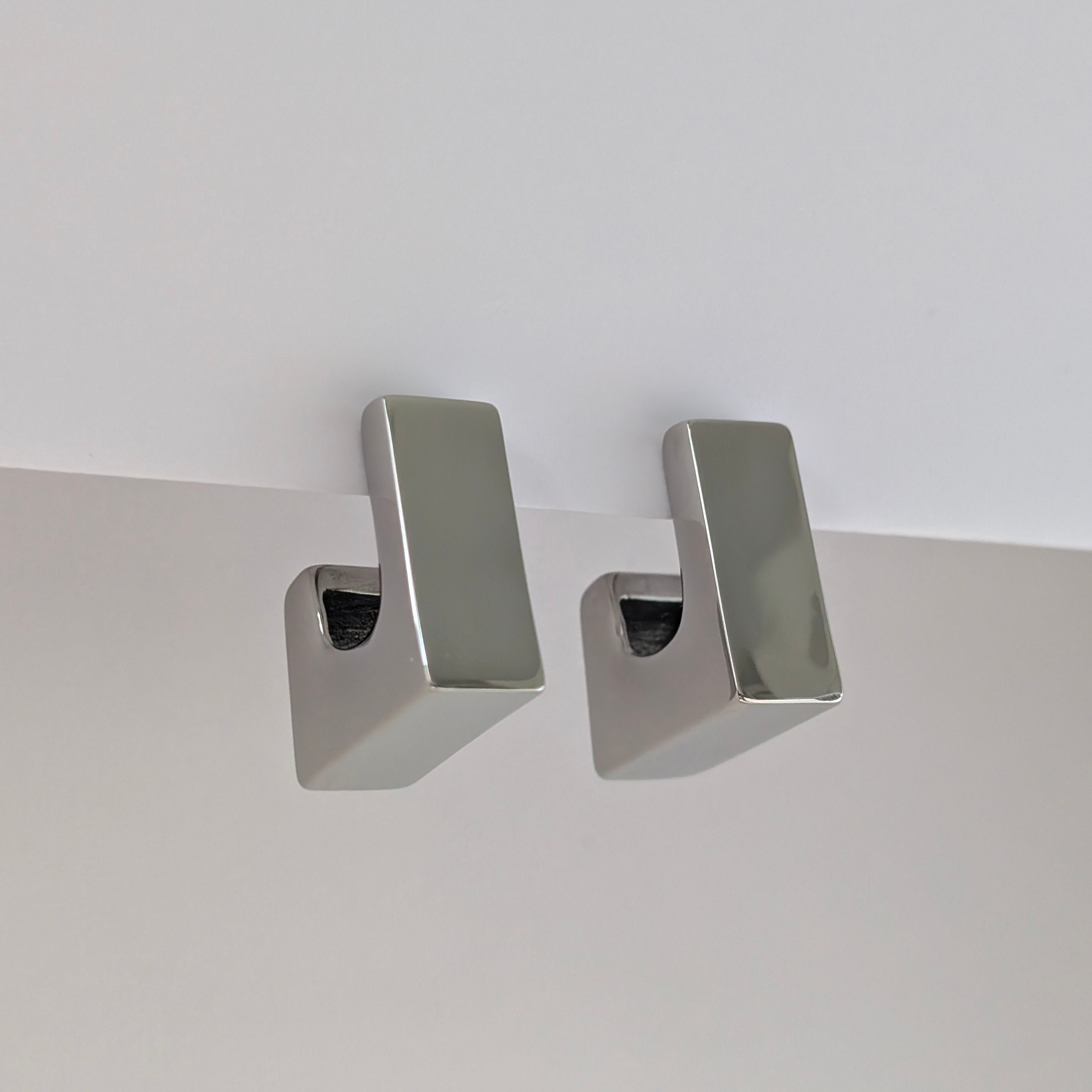 Nita Hoop Earrings - Silver