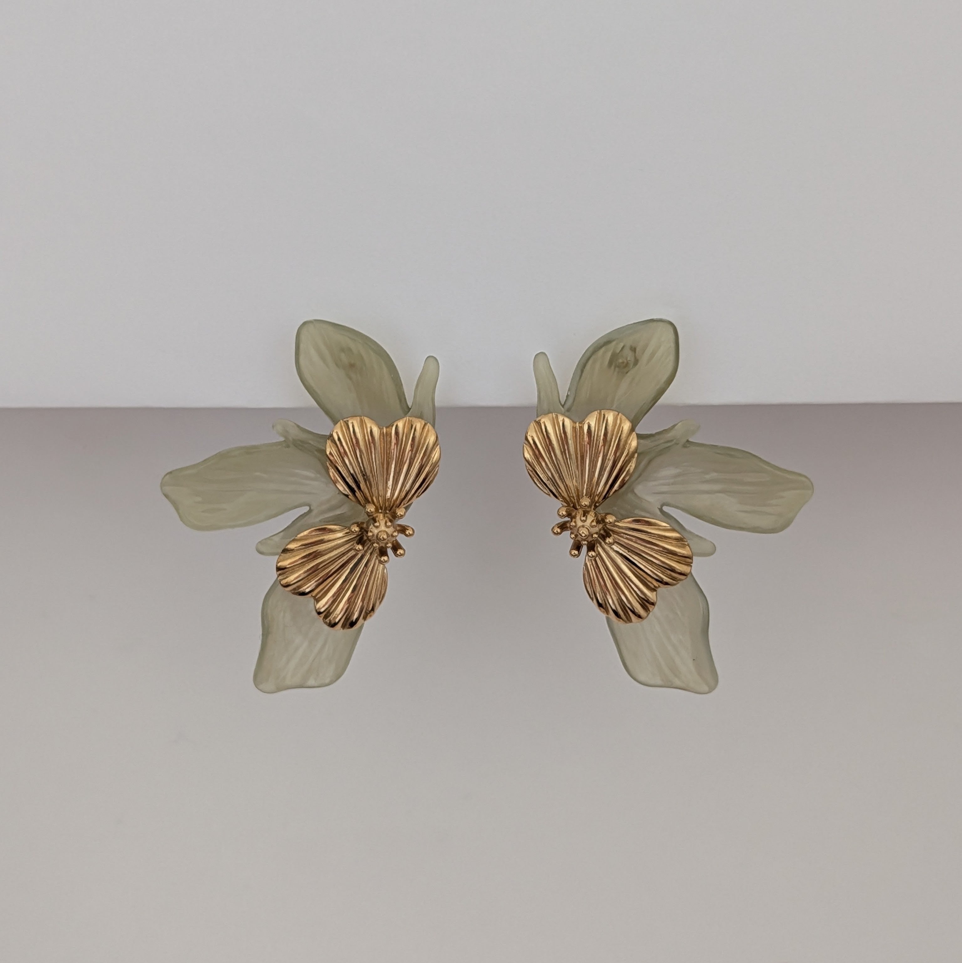 Flora Earrings - Pistachio