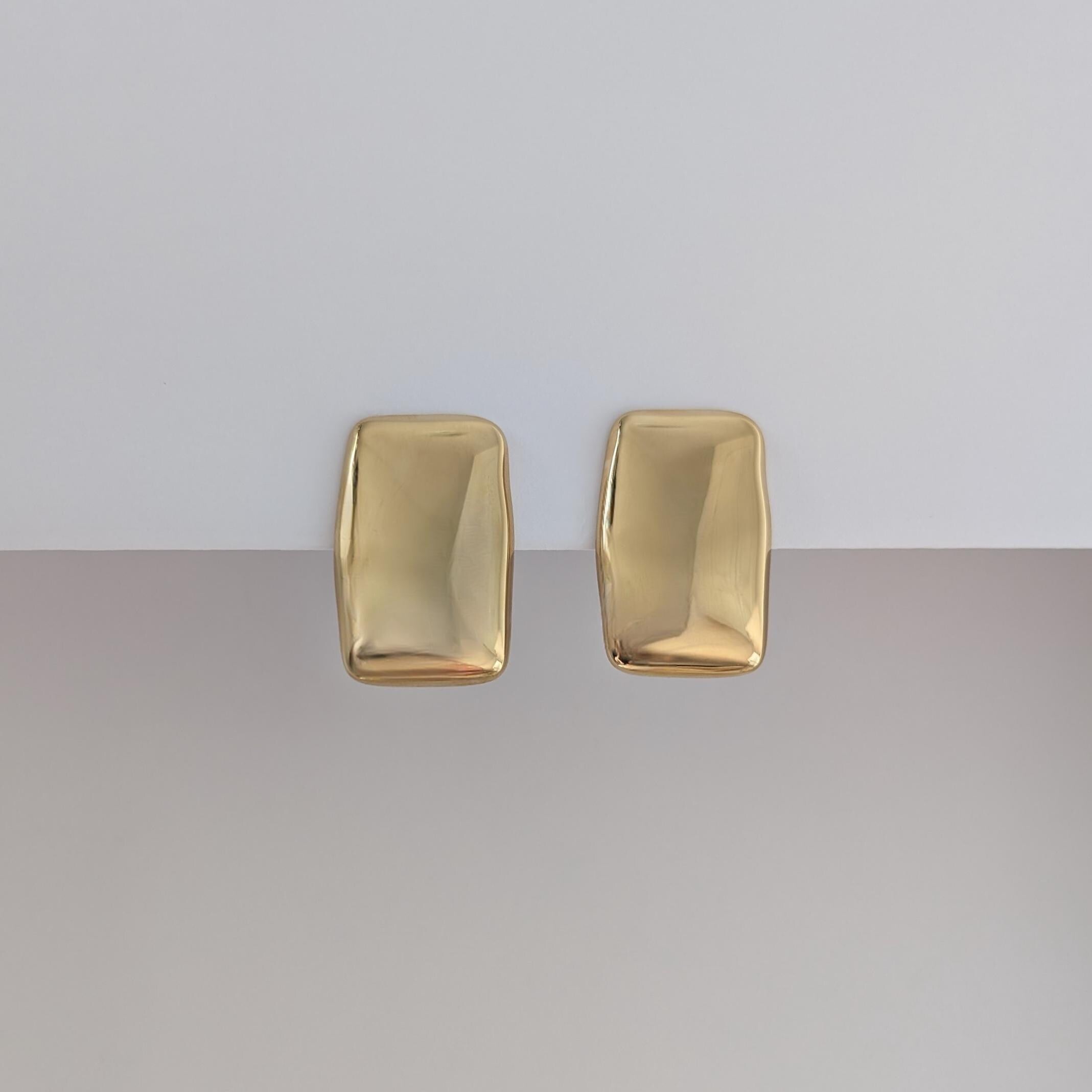 Front view of gold chunky rectangle stud earrings—18k plated, 1.98 × 3.07 cm, mirror‑polish finish.